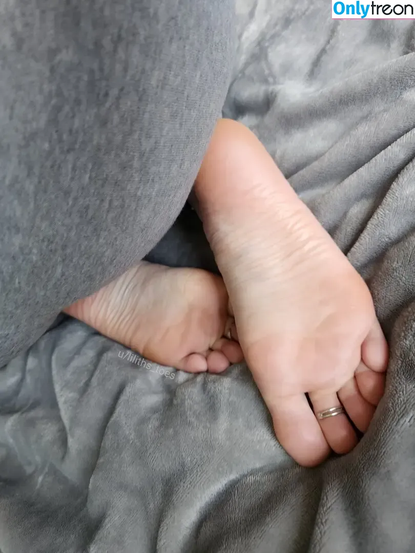 lilithstoes nude photo #0016 (lilithsto)