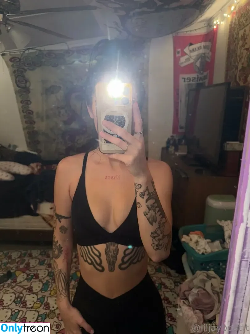 liljayboattt nude photo #0050 (liljayboat)