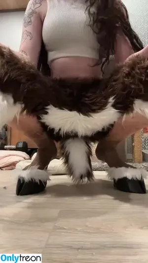 Liljellyshark nude photo #0006