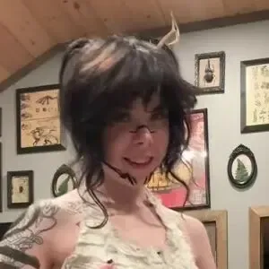 Liljellyshark nude photo #0008