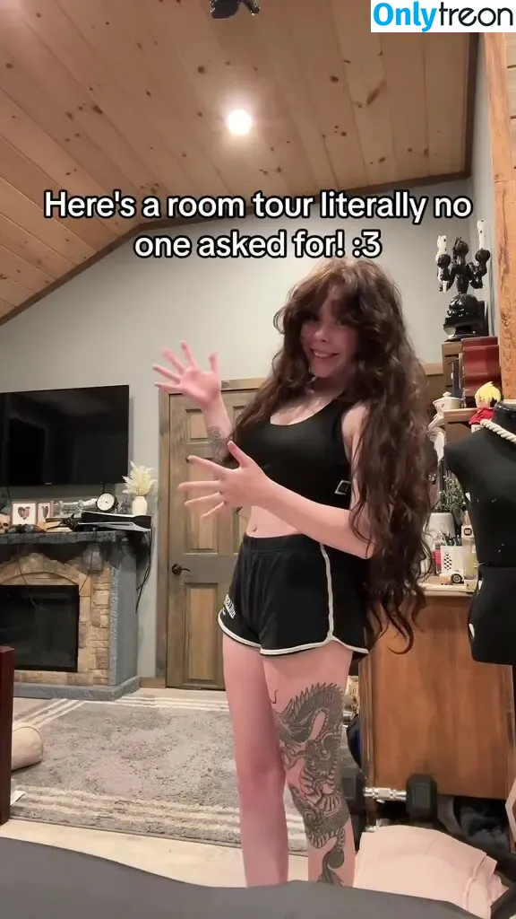 Liljellyshark nude photo #0005 (Liljellyshark)