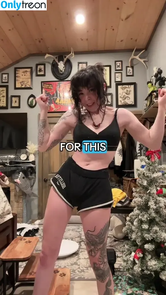 Liljellyshark nude photo #0013 (Liljellyshark)