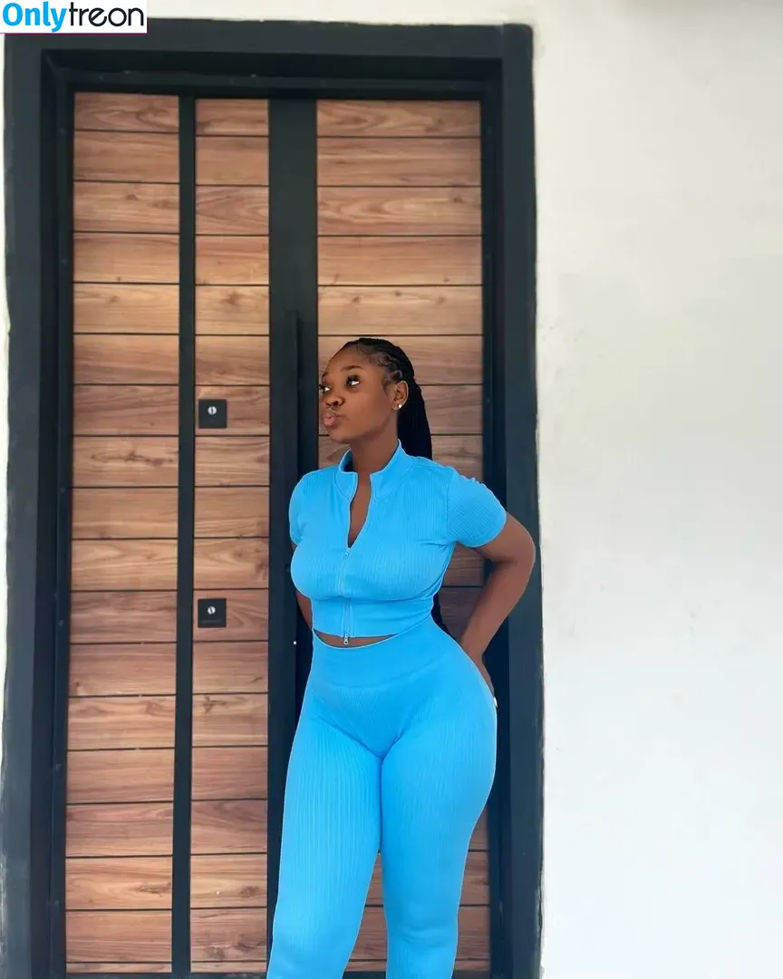 lilkennyx nude photo #0048 (lilkenny_xx / lilmamakenny)