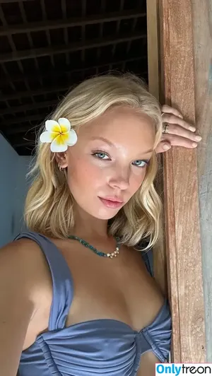 Lilli Sophia / _lillisophia_ / sophiahof3e фото голая #0117
