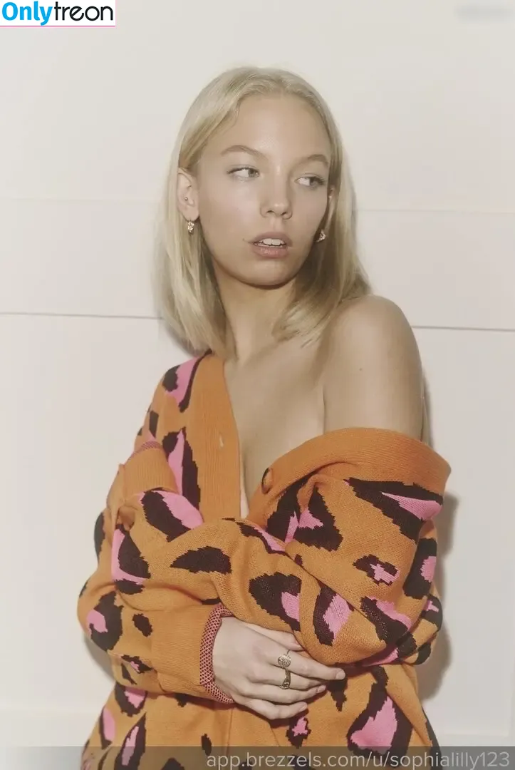 Lilli Sophia голая photo #0033 (Lilli Sophia)