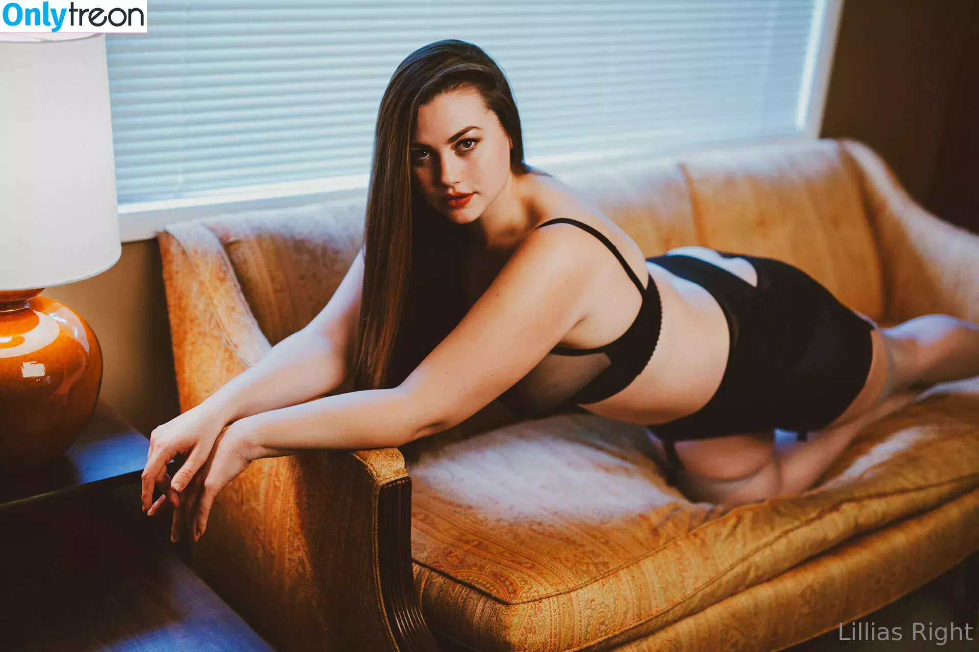 Lillias Right nude photo #0023 (RightLillias / lillias_right / lilliasright)