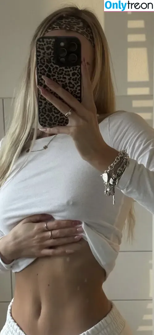 Lillimsr nude photo #0118 (Lillimsr)