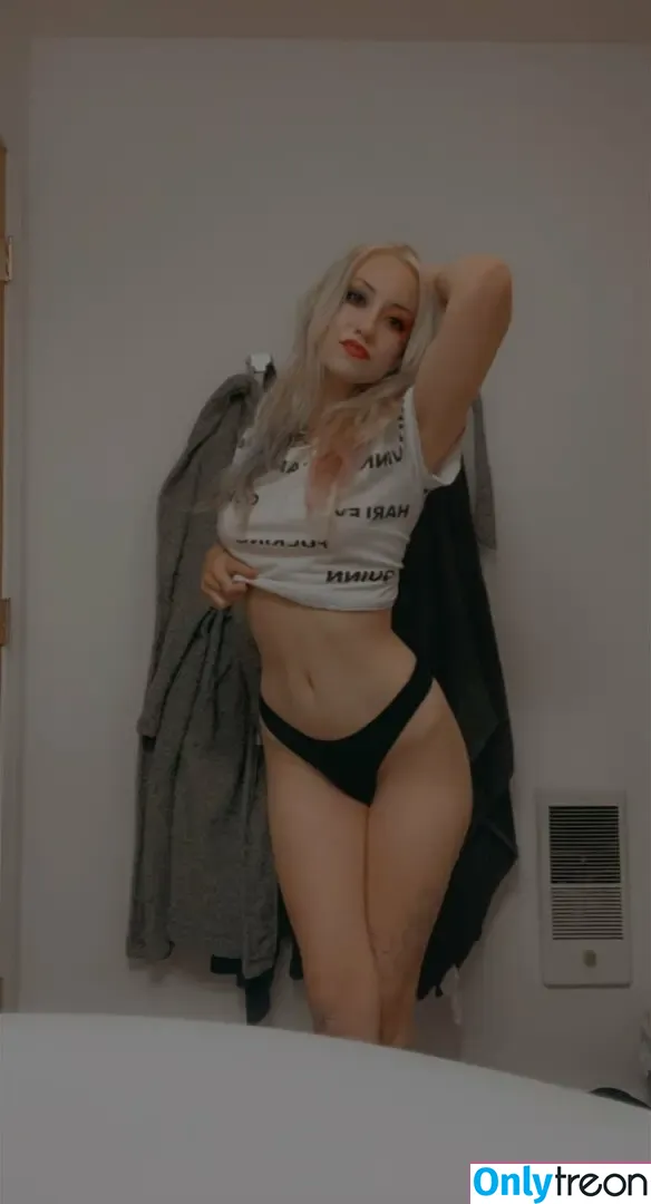 lillithvelaryon nude photo #0012 (lilaryth)