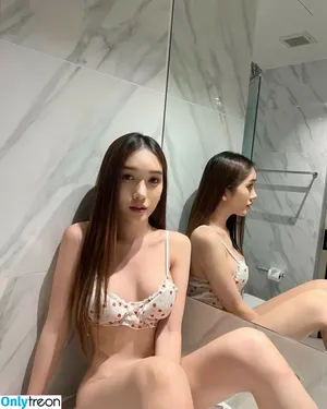  nude photo #0005