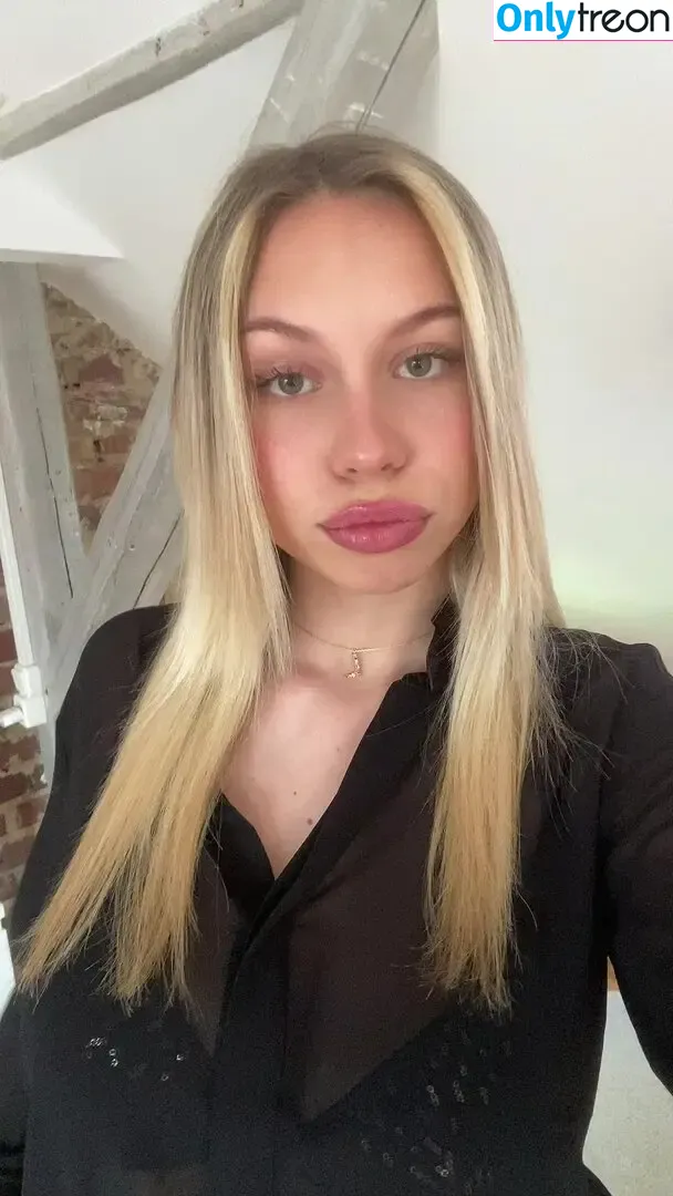 lilly_.marie голая photo #0001 (lilly_marie_lms)
