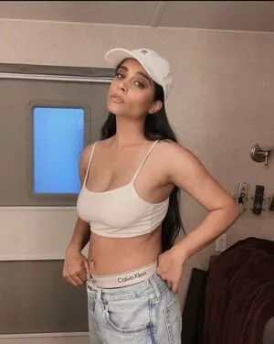Lilly Singh / lilly фото голая #0003