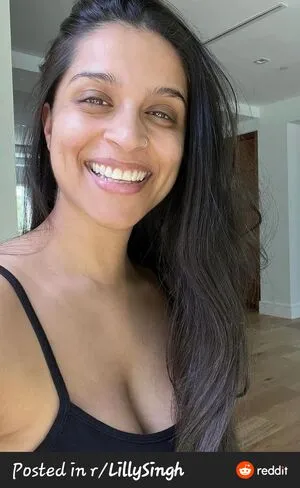 Lilly Singh / lilly фото голая #0005