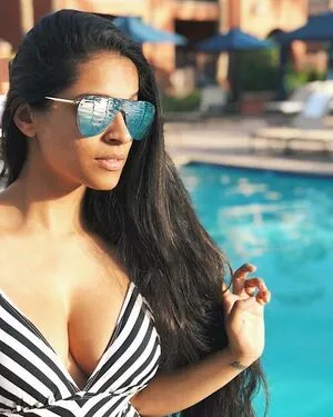 Lilly Singh / lilly фото голая #0038