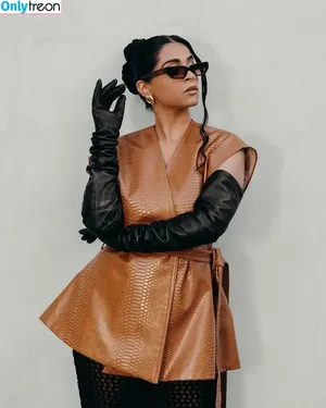 Lilly Singh / lilly фото голая #0284
