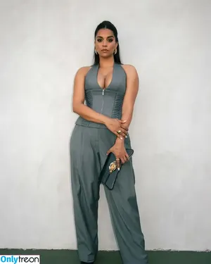Lilly Singh / lilly nude photo #0330