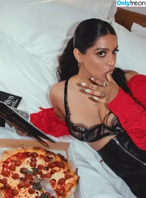 Lilly Singh / lilly nude photo #0354