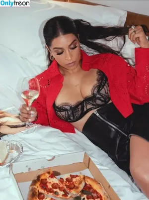 Lilly Singh / lilly nude photo #0358