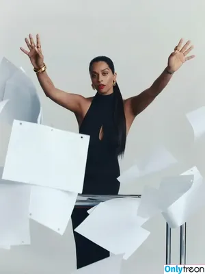Lilly Singh / lilly nude photo #0384