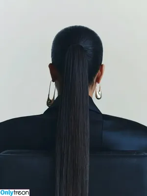 Lilly Singh / lilly nude photo #0386