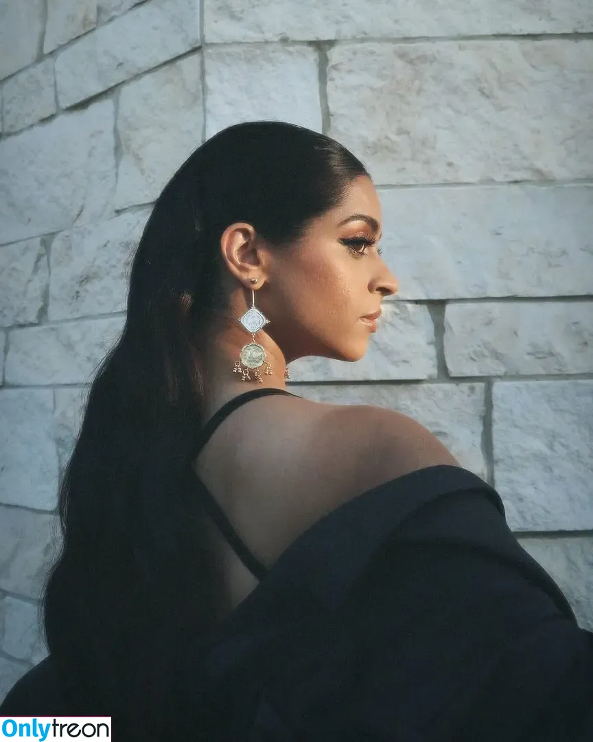 Lilly Singh голая photo #0266 (lilly)