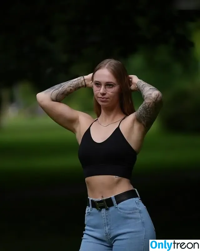 Lilly Winnekens nude photo #0002 (Lilly Winnekens)