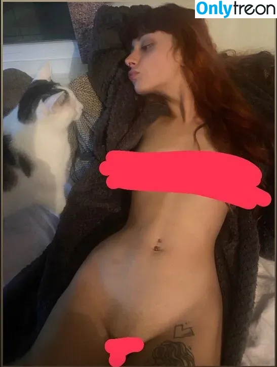 LillyPornokatze голая photo #0008 (LillyPornokatze)