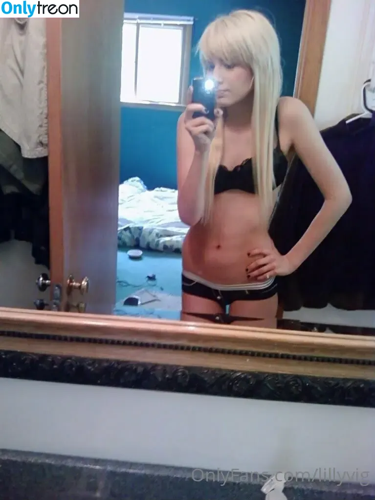 LillyVig nude photo #0861 (lillyvigmilf / videos)