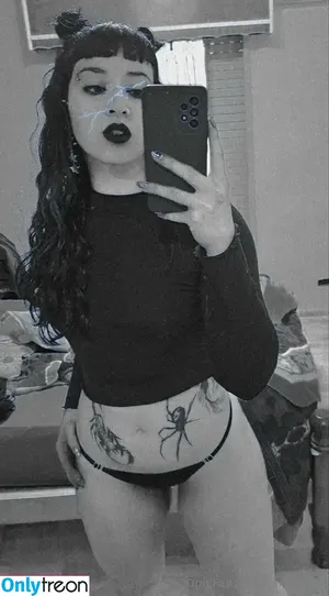lilmavissx / lilmissvyxsin nude photo #0008