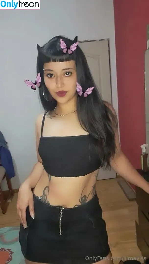 lilmavissx nude photo #0003 (lilmissvyxsin)