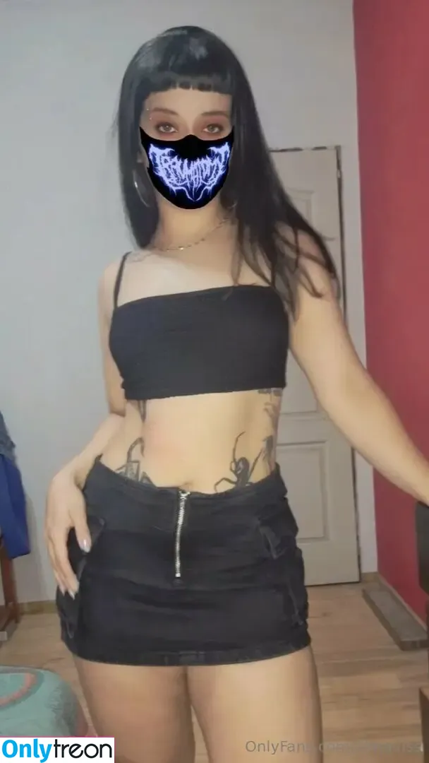 lilmavissx nude photo #0004 (lilmissvyxsin)