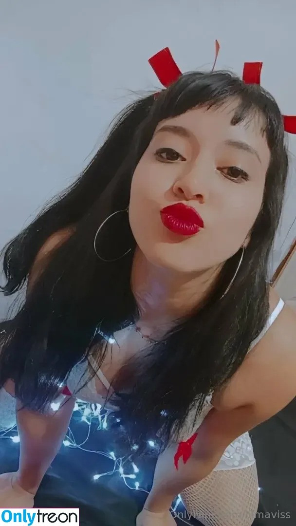 lilmavissx nude photo #0049 (lilmissvyxsin)