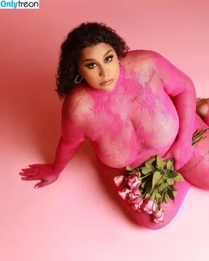 Lilmisskinkyxx / THICC nude photo #0012