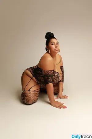 Lilmisskinkyxx / THICC nude photo #0023