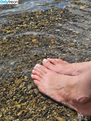 lilmisslongtoes7410 / iamblessed_t5 фото голая #0070