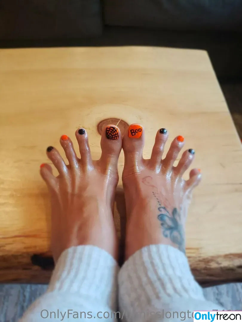 lilmisslongtoes7410 nude photo #0002 (iamblessed_t5)