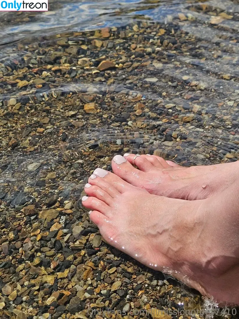 lilmisslongtoes7410 nude photo #0070 (iamblessed_t5)