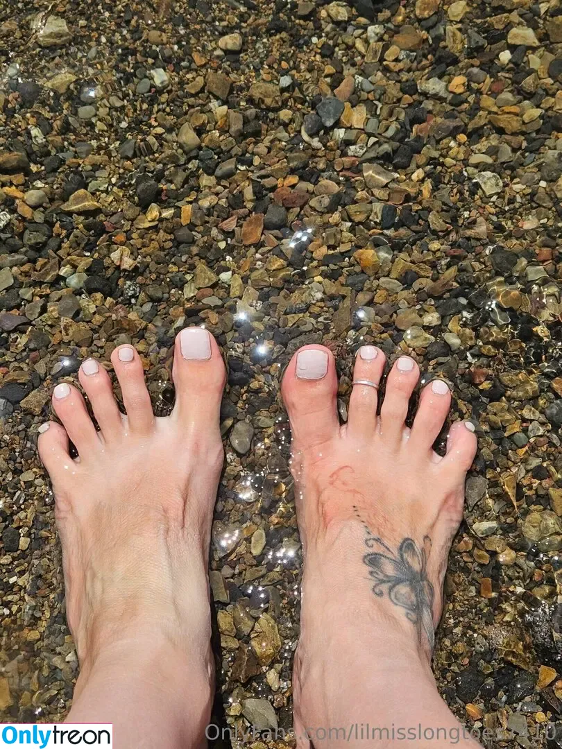 lilmisslongtoes7410 nude photo #0071 (iamblessed_t5)