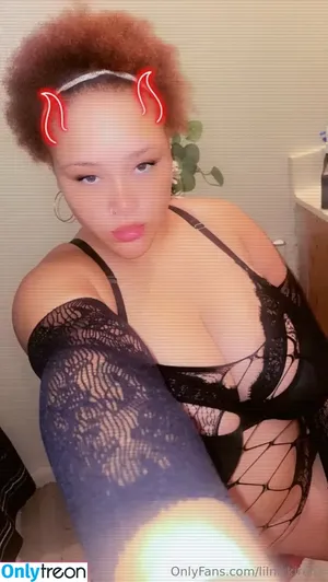 lilnikkirena / lilnik88 nude photo #0036