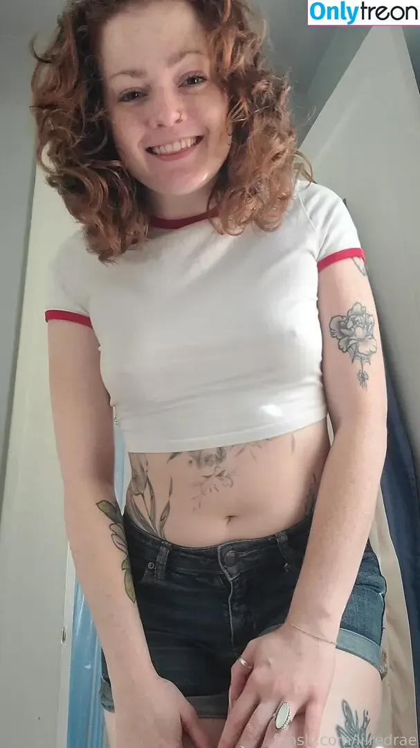 lilredrae голая photo #0007 (lil.red.rae666)