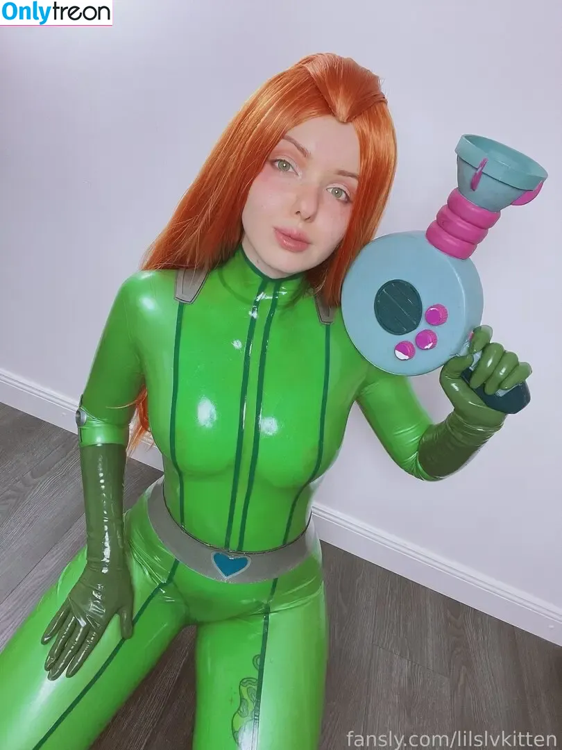 Lilslvkitten голая photo #0396 (lilvkitten)