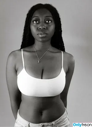 Liltecette / trsunmola nude photo #0062