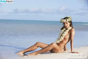 Lily Aldridge / lilyaldridge nude photo #0012