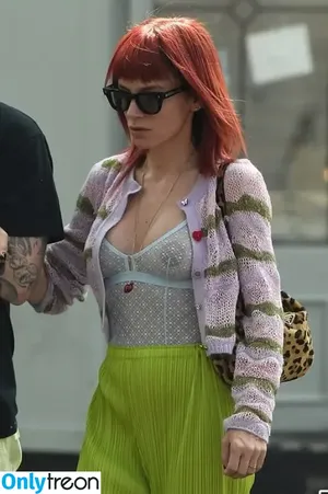 Lily Allen / lilyallen фото голая #0644