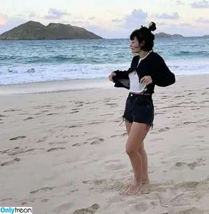 Lily Allen / lilyallen nude photo #0705