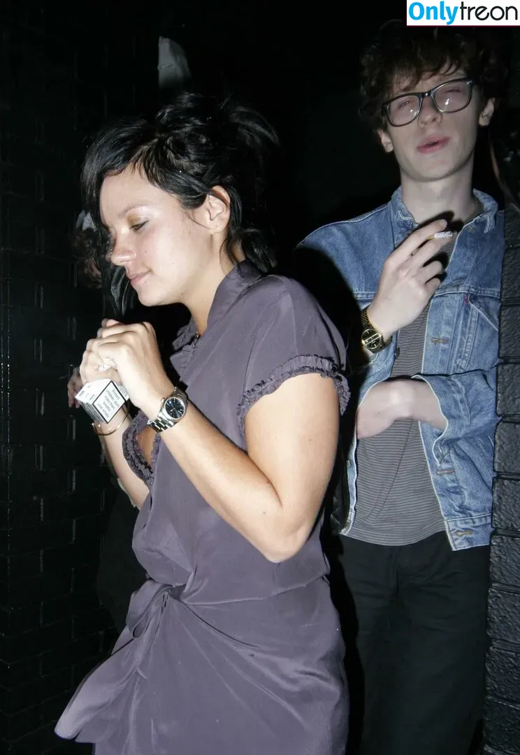 Lily Allen голая photo #0060 (lilyallen)