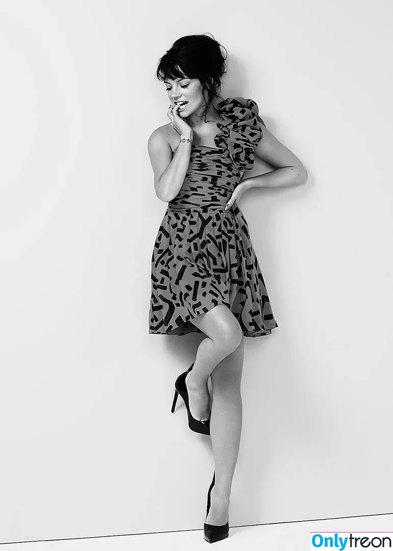 Lily Allen голая photo #0475 (lilyallen)