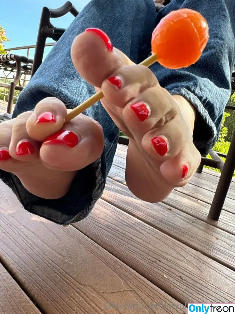 Lily Allen голая photo #0614 (lilyallen)