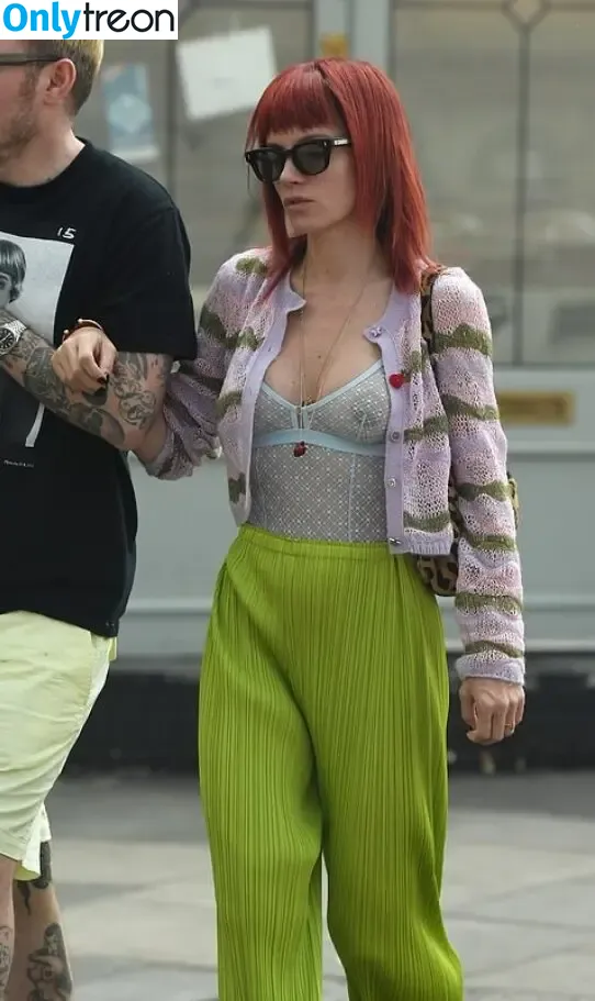 Lily Allen голая photo #0645 (lilyallen)