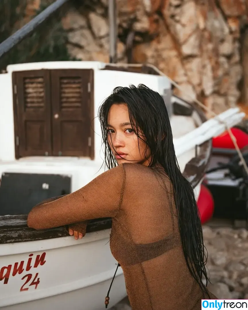Lily Chee nude photo #0639 (lilychee)