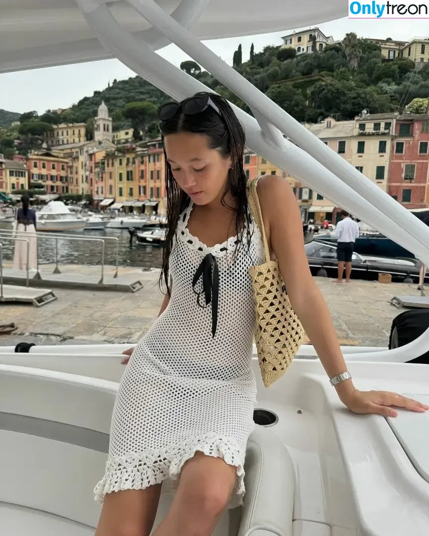 Lily Chee голая photo #0648 (lilychee)